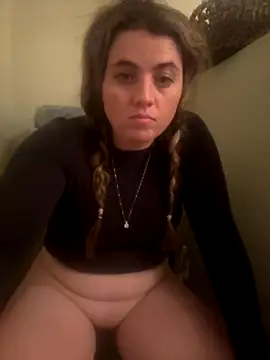 Snapshot of M1l3yD3w chatting on 21, 11, 2025 M1l3yD3w online show from 21, 11, 2025