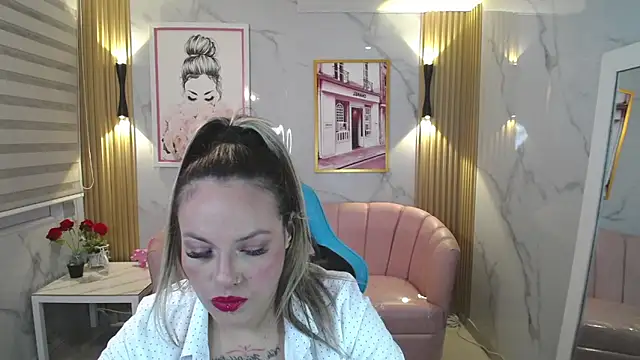 Jade Jones a online show from 2, 10, 2025