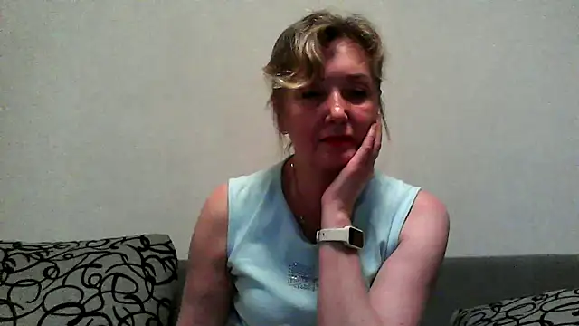 IrynaMolbertx online show from 14, 10, 2025
