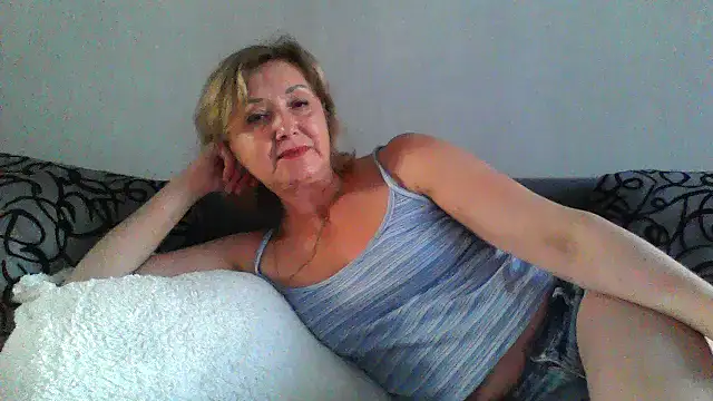 IrynaMolbertx online show from 20, 10, 2025