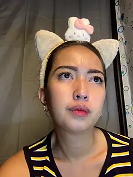 Snapshot of Soft_Angel8 chatting on 13, 5, 2026 Soft Angel8 online show from 13, 5, 2026