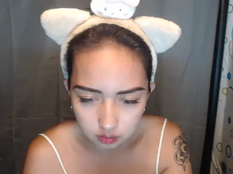 Snapshot of Soft_Angel8 chatting on 24, 5, 2026 Soft Angel8 online show from 24, 5, 2026