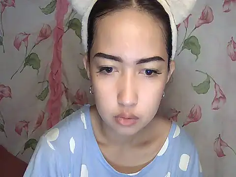 Snapshot of Soft_Angel8 chatting on 4, 7, 2026 Soft Angel8 online show from 4, 7, 2026