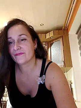 Amandda  online show from 15, 10, 2025