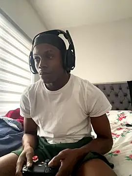 Snapshot of labishyoung25 chatting on 3, 12, 2025 labishyoung25 online show from 3, 12, 2025