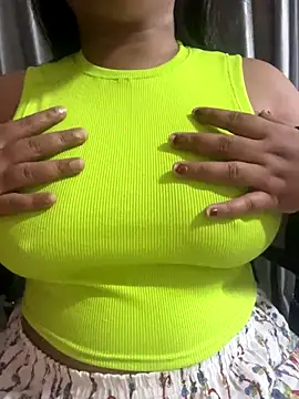 Snapshot of Maggi-is-back chatting on 16, 9, 2025 Maggi-is-back online show from 16, 9, 2025