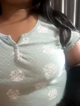 Snapshot of Maggi-is-back chatting on 22, 9, 2025 Maggi-is-back online show from 22, 9, 2025