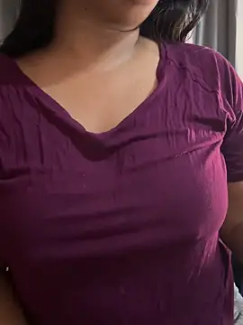 Snapshot of Maggi-is-back chatting on 10, 10, 2025 Maggi-is-back online show from 10, 10, 2025