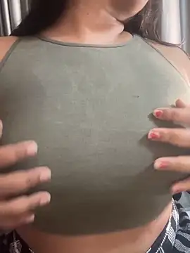 Snapshot of Maggi-is-back chatting on 19, 10, 2025 Maggi-is-back online show from 19, 10, 2025