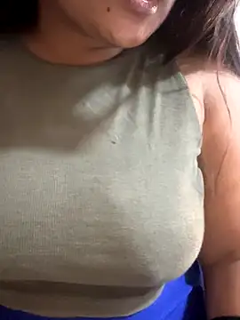 Snapshot of Maggi-is-back chatting on 31, 10, 2025 Maggi-is-back online show from 31, 10, 2025