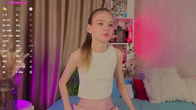 Snapshot of WeiSusi chatting on 17, 11, 2025 WeiSusi online show from 17, 11, 2025