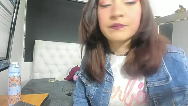 Snapshot of evelynesex chatting on 29, 9, 2025 evelynesex online show from 29, 9, 2025