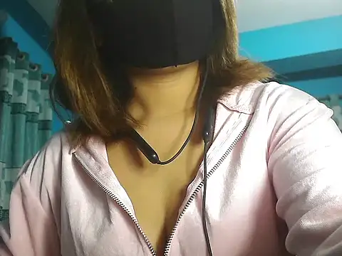 Snapshot of meghbalikargolponoy09 chatting on 4, 12, 2025 meghbalikargolponoy09 online show from 4, 12, 2025