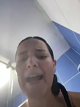 Mia jhoonson online show from 25, 3, 2026