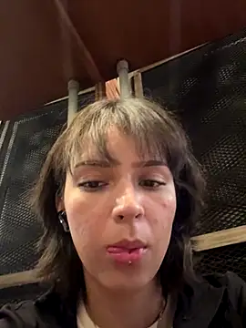 Adry Bach  online show from 5, 10, 2025