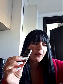 Snapshot of Ella_sweety00 chatting on 18, 6, 2026 Ella sweety00 online show from 18, 6, 2026