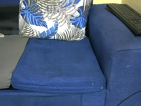 Snapshot of Moningexz123 chatting on 20, 9, 2025 Moningexz123 online show from 20, 9, 2025