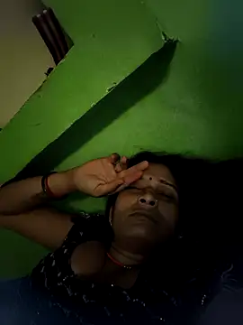 Snapshot of Hot-piuy chatting on 10, 9, 2025 Hot-piuy online show from 10, 9, 2025