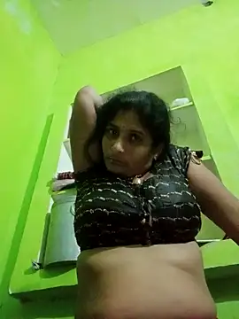 Snapshot of Hot-piuy chatting on 10, 9, 2025 Hot-piuy online show from 10, 9, 2025