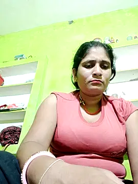 Snapshot of Hot-piuy chatting on 18, 9, 2025 Hot-piuy online show from 18, 9, 2025