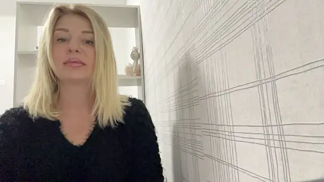 Snapshot of Blondie_xoxoxo chatting on 26, 9, 2025 Blondie xoxoxo online show from 26, 9, 2025