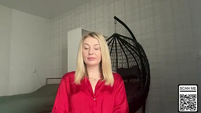 Blondie xoxoxo online show from 7, 4, 2026