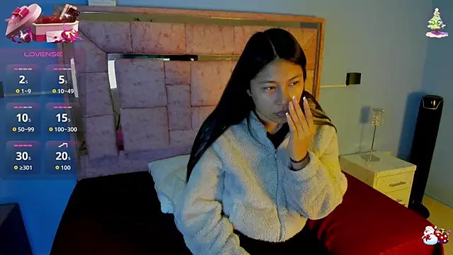 Snapshot of LICKY_LOV chatting on 2, 10, 2025 LICKY LOV online show from 2, 10, 2025