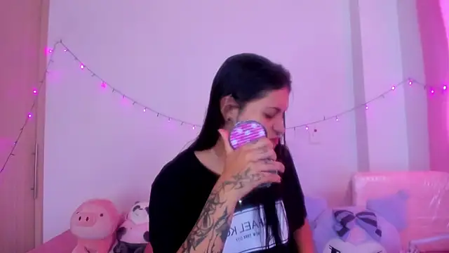 Abby roussee online show from 3, 11, 2025