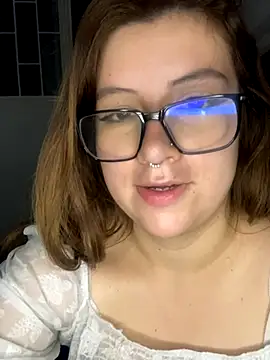 Blair Bunnyy online show from 3, 10, 2025