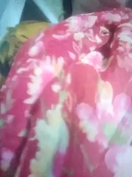 Snapshot of cut_renukadevi chatting on 18, 9, 2025 cut renukadevi online show from 18, 9, 2025