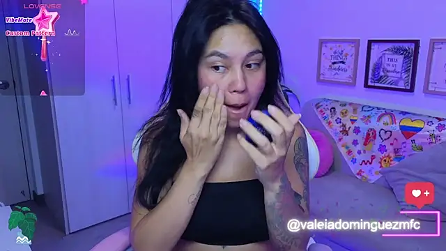 Snapshot of Valeria_Red_ chatting on 9, 9, 2025 Valeria Red online show from 9, 9, 2025