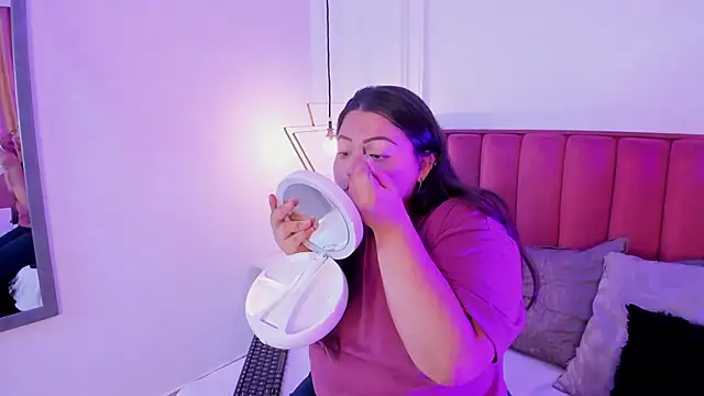 Snapshot of Tessa_Sinclaire chatting on 16, 9, 2025 Tessa Sinclaire online show from 16, 9, 2025