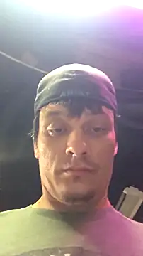 Snapshot of twistafatpipe chatting on 4, 10, 2025 twistafatpipe online show from 4, 10, 2025