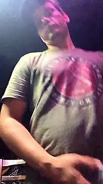 Snapshot of twistafatpipe chatting on 5, 10, 2025 twistafatpipe online show from 5, 10, 2025