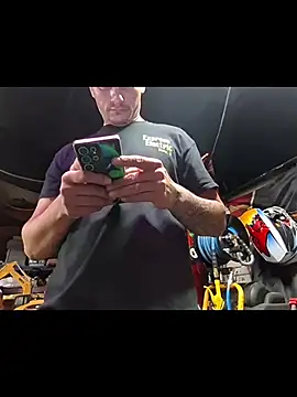 Snapshot of twistafatpipe chatting on 20, 10, 2025 twistafatpipe online show from 20, 10, 2025