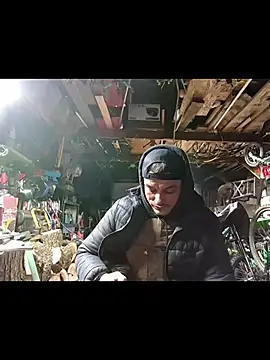 Snapshot of twistafatpipe chatting on 15, 12, 2025 twistafatpipe online show from 15, 12, 2025