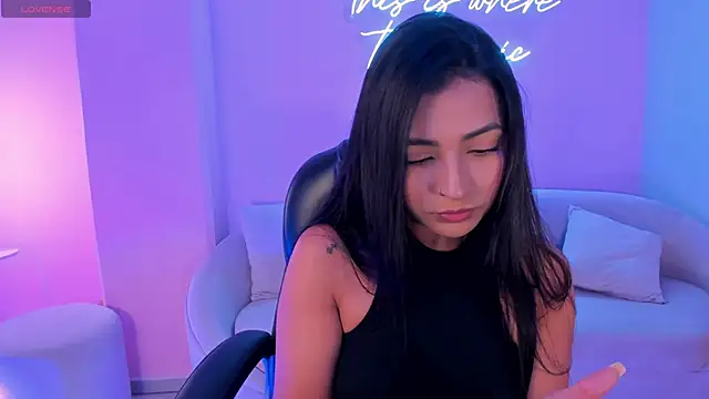 Snapshot of AyshelBrown chatting on 23, 10, 2025 AyshelBrown online show from 23, 10, 2025