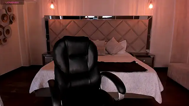 MilaColeman online show from 3, 11, 2025