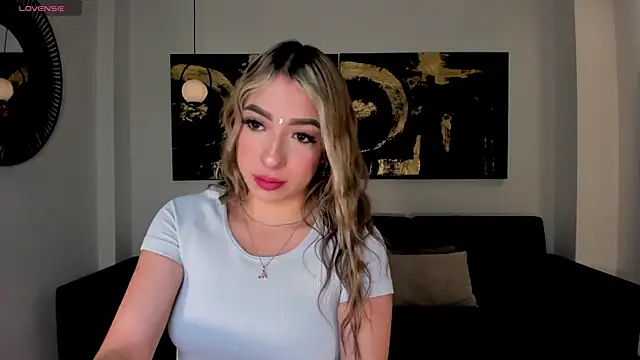 LizzCooper online show from 8, 11, 2025