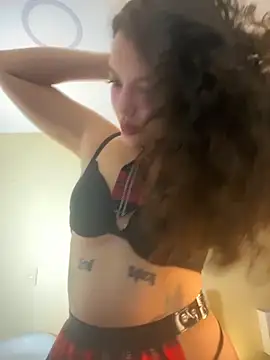 Snapshot of AriaHeavenss chatting on 27, 9, 2025 AriaHeavenss online show from 27, 9, 2025