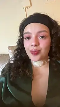 Snapshot of AriaHeavenss chatting on 19, 11, 2025 AriaHeavenss online show from 19, 11, 2025