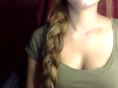 Snapshot of heartless_Queen chatting on 18, 10, 2025 heartless Queen online show from 18, 10, 2025