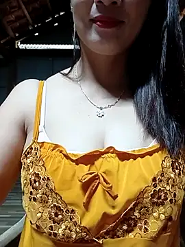 Snapshot of Nana-bar chatting on 11, 10, 2025 Nana-bar online show from 11, 10, 2025