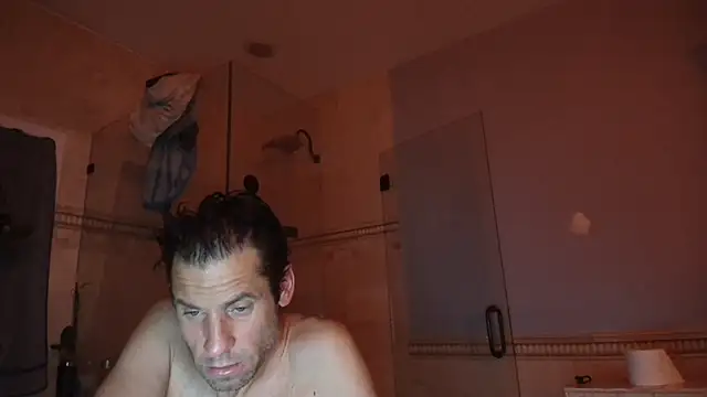 Snapshot of TallDrink11 chatting on 21, 12, 2025 TallDrink11 online show from 21, 12, 2025