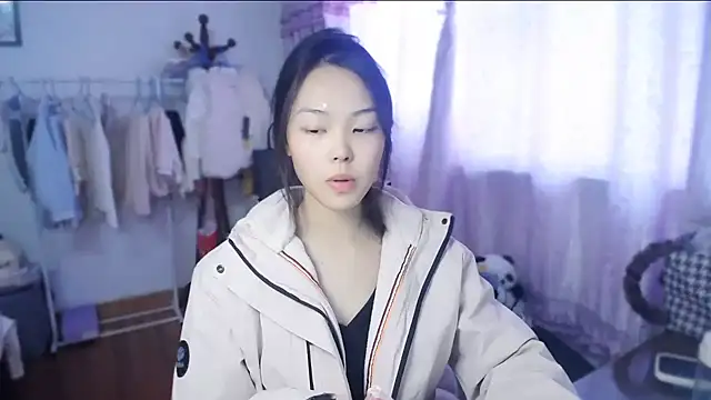 Snapshot of yao-yao_ chatting on 27, 11, 2025 yao-yao online show from 27, 11, 2025