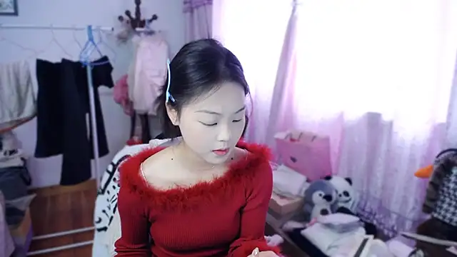 Snapshot of yao-yao_ chatting on 20, 12, 2025 yao-yao online show from 20, 12, 2025