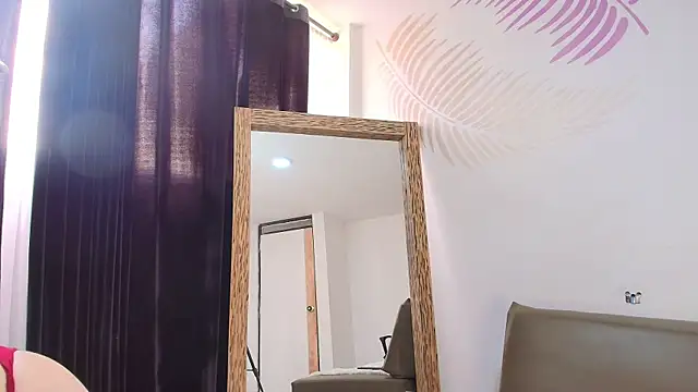 Snapshot of Lily_rousee_ chatting on 22, 6, 2026 Lily rousee online show from 22, 6, 2026