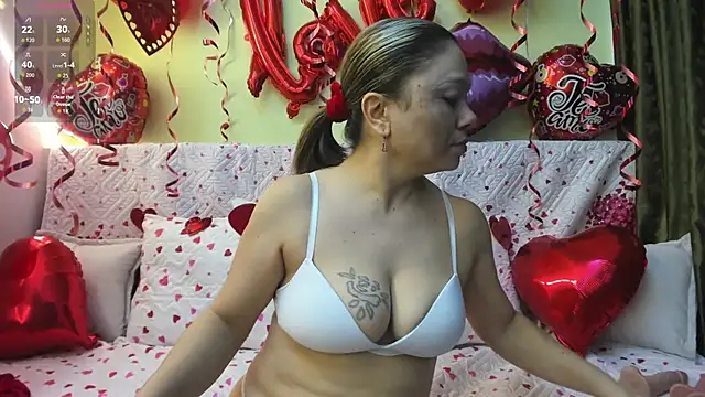 AtheneaArbelaez  online show from 21, 9, 2025