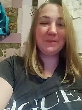 Snapshot of Kiss_Eva chatting on 6, 1, 2025 Kiss Eva online show from 6, 1, 2025