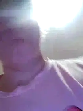 Snapshot of Kiss_Eva chatting on 15, 10, 2025 Kiss Eva online show from 15, 10, 2025